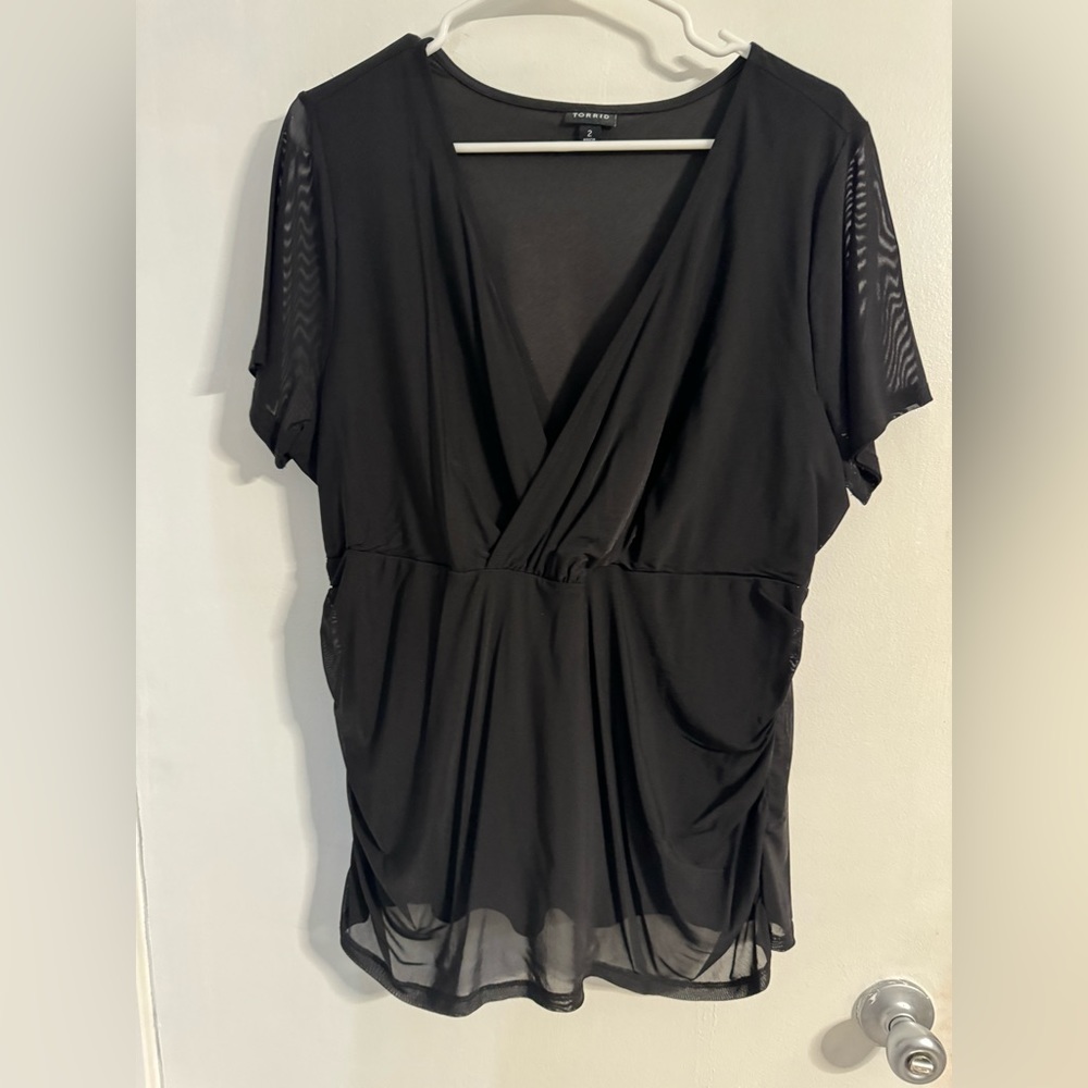 Torrid - Sheer (with Lining) Top with Flutter Sleeves - Size 2 (18/20)